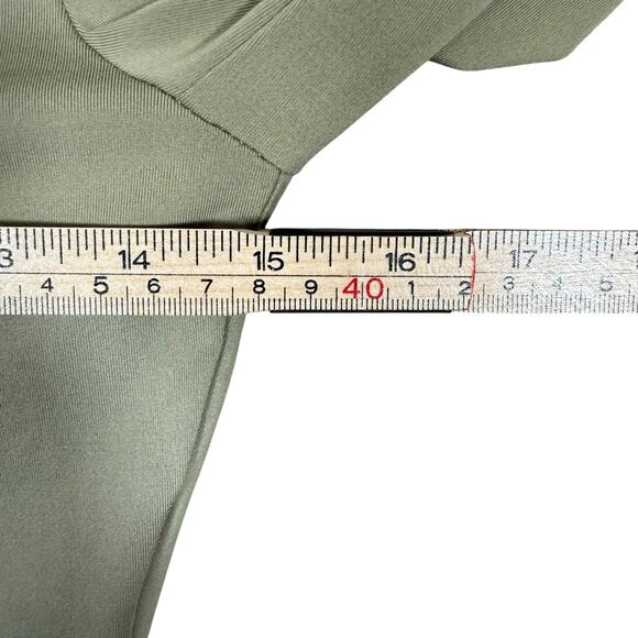 Nike Dri-FIT Crop Top Long Sleeve Mock Neck Athleisure Small - Picture 11 of 12